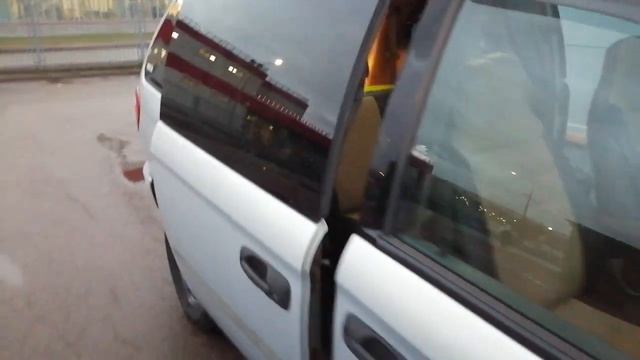 Электроприводы в сдвижные двери Додж Караван 2002г смотреть онлайн