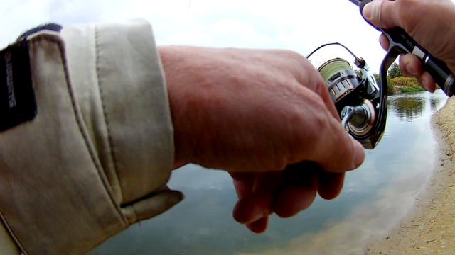 Осенний брянский красавец окунь 2023 . Подлая щука часть 1 смотреть онлайн