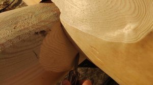 Завершение рубки окладного венца