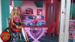 Мультик с куклами Барби упала с лошади и сломала ногу, Барби в больнице у врача, куклы для девочек