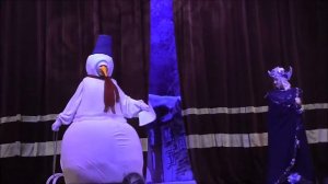 Театральная постановка "Снеговик-почтовик"