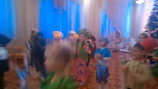 В Запорожском детском саду готовят театральнвх актеров смотреть онлайн