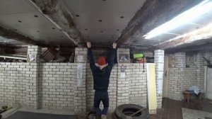 Он висел на турнике каждый день в течение месяца... Что стало с ростом и хватом??? ?