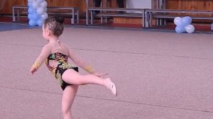 Моё одно из первых выступлений по художественной гимнастике  Мне 4 года!