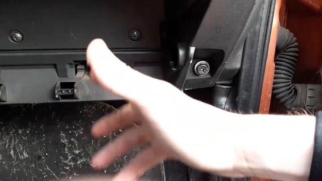 Замена отопительного вентилятора (электро-двигателя), резистора (реостата) Лада Калина 2 (Ваз 2190 смотреть онлайн