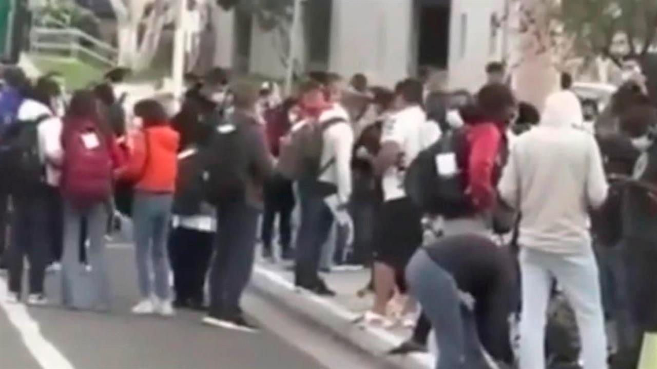 На юго-западе США накалилась обстановка из-за наплыва мигрантов