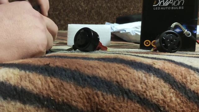 Распаковка посылки с Али Экспресс. LED лампы Н1 (6500К) 360° для линз. смотреть онлайн