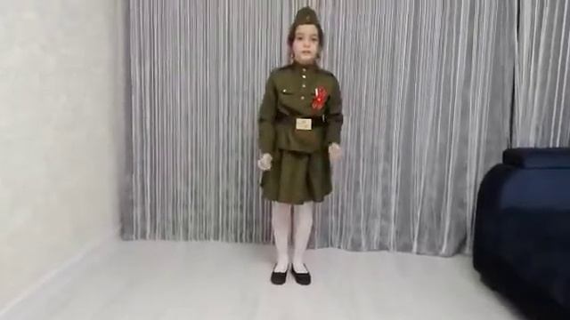 Григорян Милена. Стих "Мальчик из села Поповки". Автор С. Маршак смотреть онлайн