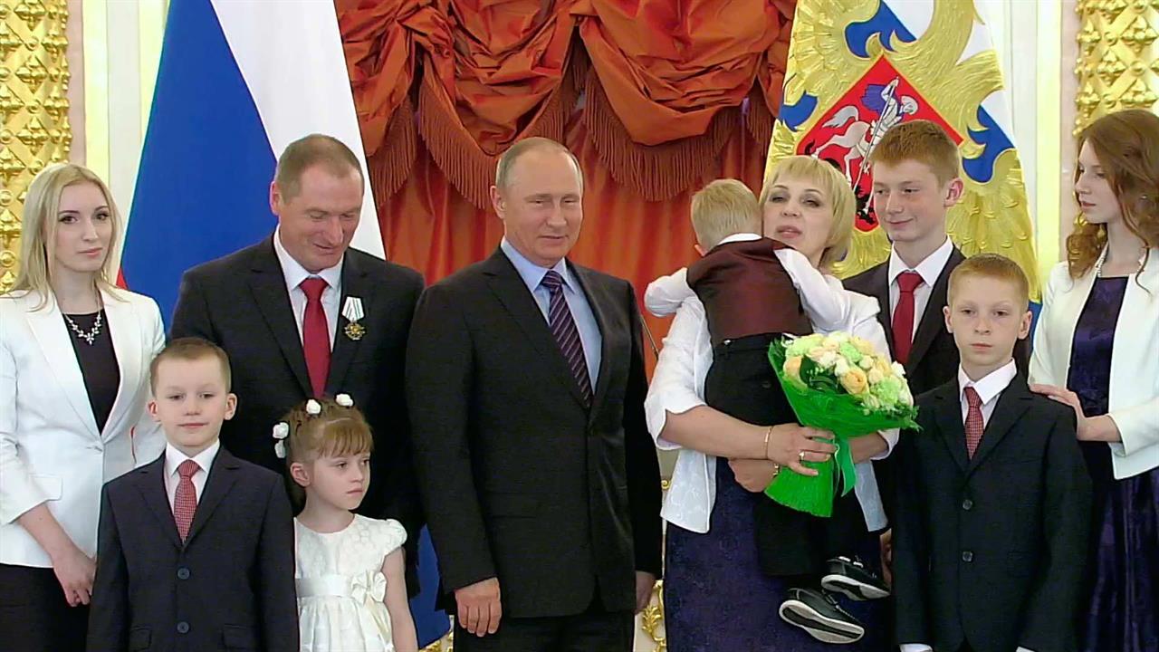 Президентская семья. Семья президента России. Дети президента. Семья Путина. Дети президента Путина.