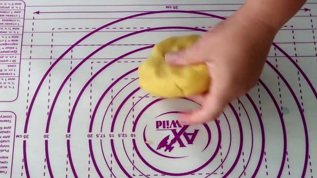 Песочный пирог с заварным кремом и свежей клубникой смотреть онлайн