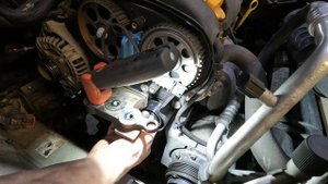 Opel Vectra C Z18XE 1.8 16v Timingbelt and waterpump replacement (EASY)