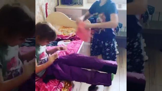 Первое апреля никому не верю#Антон и Полина #Крутошок #Krutoshock смотреть онлайн