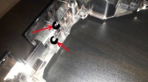 Оторвалась петля ноутбука Леново. Ремонт крепления петли