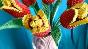 Модульное оригами, ваза с тюльпанами / Modular origami, vase with tulips