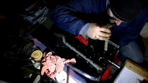67 Снимаю поршня двигателя Джили МК копия двгателя TOYOT 4А FE