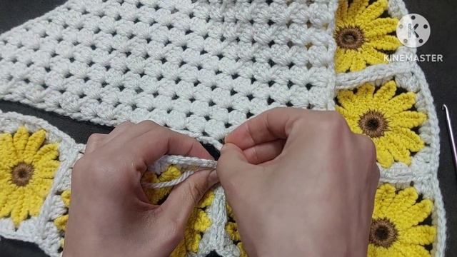 كروشية سكارف بناتي بوحدات زهرة دوار الشمس 🌻 بندانه كروشية مثلثة أنيقة ورقيقة بنقشة زهور عباد الشمس смотреть онлайн