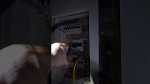 установка реле напряжения на 380 и замена входного автомата на 380