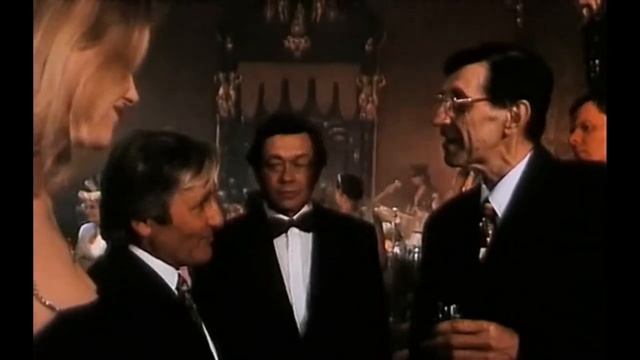 "ЦИРК СГОРЕЛ, И КЛОУНЫ РАЗБЕЖАЛИСЬ" 1998 г. смотреть онлайн