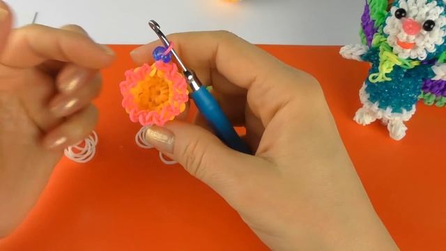 Пасхальный Зайчик Лумигуруми из резинок Rainbow Loom Easter Bunny