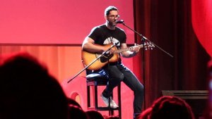 Lucifer / Tom Ellis singing "wicked game" at Magic Con Bonn in 2019 (HD)
