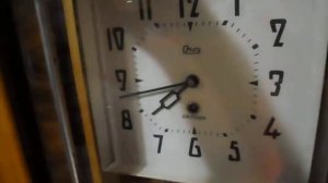 Часы Янтарь без боя (ходики)- общий обзор 2 одинаковые модели, разные года - разные размеры корпуса