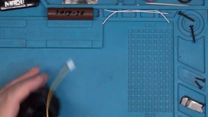 Разбор помпы для воды на бутыль и замена в ней аккумулятора.