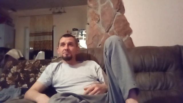 Смотрю обзор сварочного аппарата и несколько советов начинающим сварщикам! смотреть онлайн