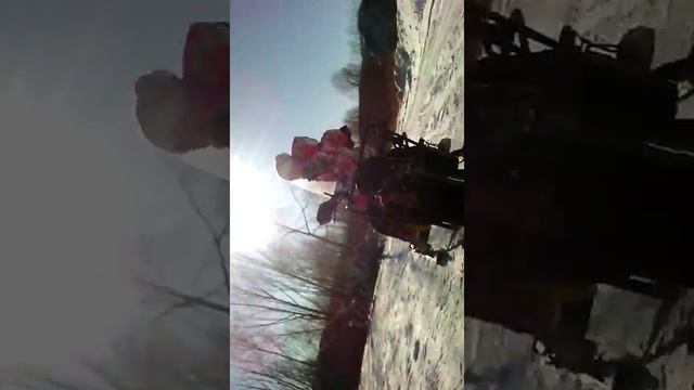 Покатушки на снегоходе Snowmax смотреть онлайн