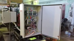 Запуск компрессорной станции высокого давления УКС-400 с электродвигателем.mp4