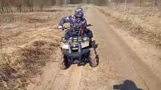 Катания на квадроцикле по грязи смотреть онлайн