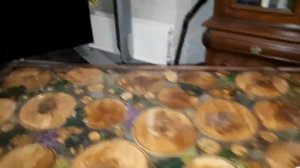 Стол с торцевых спилов  Столешница залита АртЛайн эпоксидной смолой