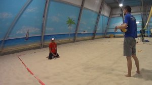 Как принимать сильные удары в пляжном волейболе. Вячеслав Красильников