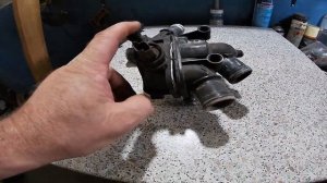 Откуда вытекает антифриз Ситроен - Пежо двигатель ЕР6 ☠ ?