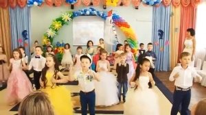 Флешмоб "Мы маленькие звезды" .Выпускной"
