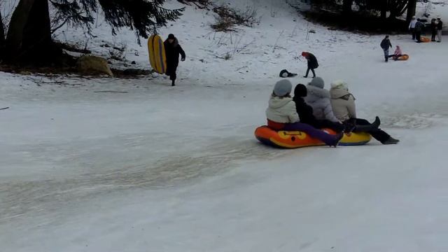 Лага-Наки. Новый год у друзей. 2012 год смотреть онлайн