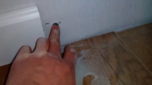 Монтаж плинтуса мдф