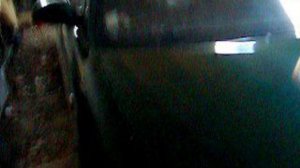 blackgreen в тени с фонариком