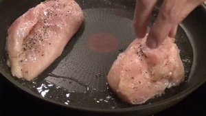 КАК ПРАВИЛЬНО ПОЖАРИТЬ КУРИНОЕ ФИЛЕ - сочно, вкусно, ароматно!