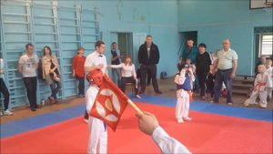 Киокушинкай дети. "Самый короткий бой" Кекусин-кан каратэ Алиса К. 6 лет