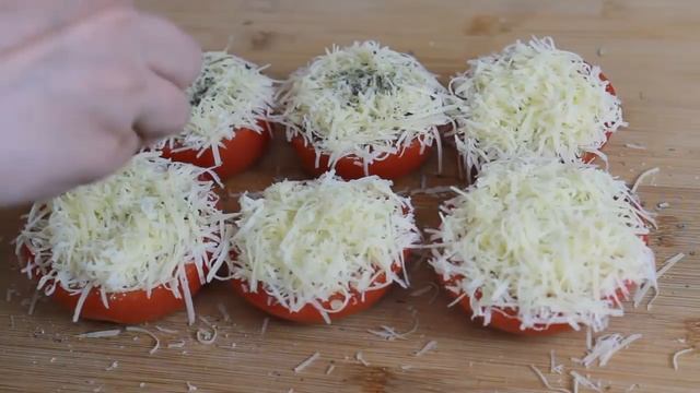 Запеченные помидоры, вкуснятина на все случаи жизни! Проще не бывает!