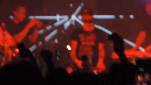 ЛСП в Саранске исполняет песню "Тело"/Зал скандирует имя Англичанина смотреть онлайн