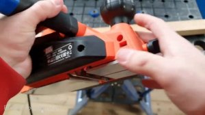 Обзор электрического рубанка Black Decker KW 712