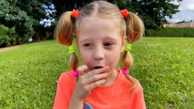 Nastya and papa go to a picnic to eat lunch смотреть онлайн