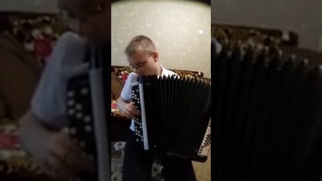 Обработка Аз.Иванова "Ехал казак за Дунай". Игра на баяне. смотреть онлайн