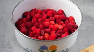 Малина с сахаром без варки на зиму
