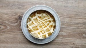 Салат курица ананас сыр яйца грецкий орех сыр