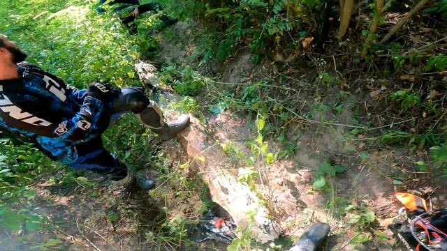 В КИЕВЕ ЕСТЬ ЭНДУРО!12 мото vs Hard YAR.Контент обеспечен!Enduro on KTM,SHERCO,KOVI,KAWA,YAMAHA,GEO смотреть онлайн