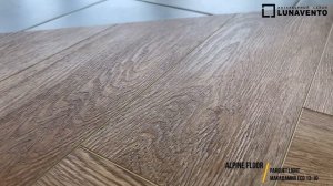 Видео кварцвинила МАКАДАМИЯ eco 13-10 Alpine floor. Обзор тиснения, фаски декора МАКАДАМИЯ eco 13-1