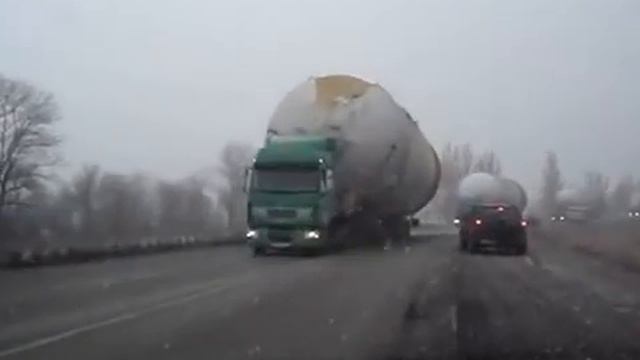 Улетное видео.Видиорегистратор аж дрожит.