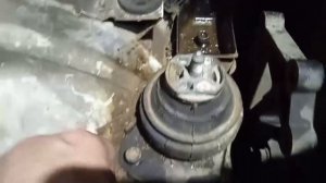 ЗАМЕНА ПОДУШКИ ДВИГАТЕЛЯ СВОИМИ РУКАМИ. Engine mount replacement